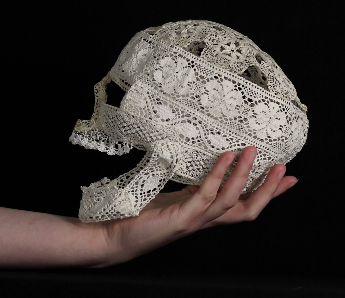 Swedish fiber and textile artist Ester Magnusson had the idea of creating a copy of a human skull made entirely from bobbin lace (via Colossal) #WomensArt #Wednesday