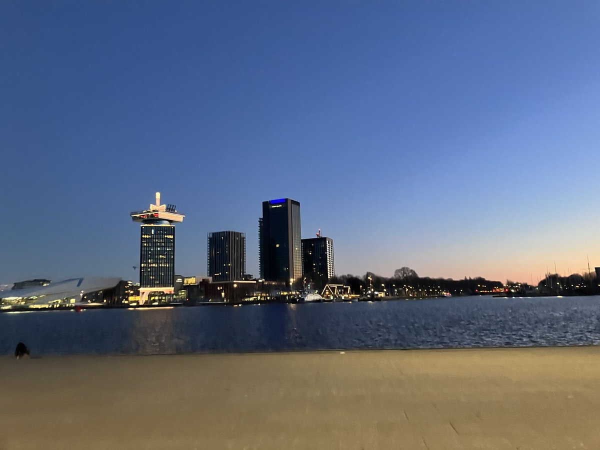 VivianeMeeren's tweet photo. #Walking #Sunrise #Amsterdam #Dawn #Ochtendgloren #zonsopkomst #Ijburg #Noord #Centraal #Wandeling #AmsterdamCentraal #Trein #TrainStation #Nightscape #Ceilings #AdamTower #FilmEye https://t.co/KlICYFUYbU
