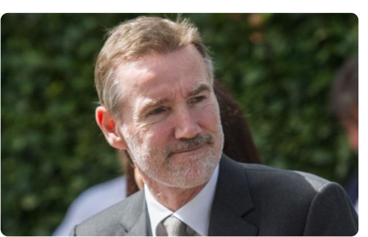 DavidVance's tweet photo. Meet Adam Crozier. He was CEO of Royal Mail between 2003-2010. Royal Mail owned the *Post Office* at this time. His name is not mentioned in the recent ITV docudrama. He was CEO of ITV after leaving Royal Mail. Mmm. https://t.co/krD7hl1mn0