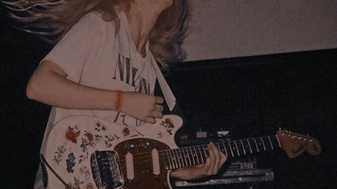 VRENDUS's tweet image. from the first time that you kissed me || a lottienat smau where nat scatorccio has been basically head over heels for lottie matthews since high school and it only gets worse when their paths cross once again years later