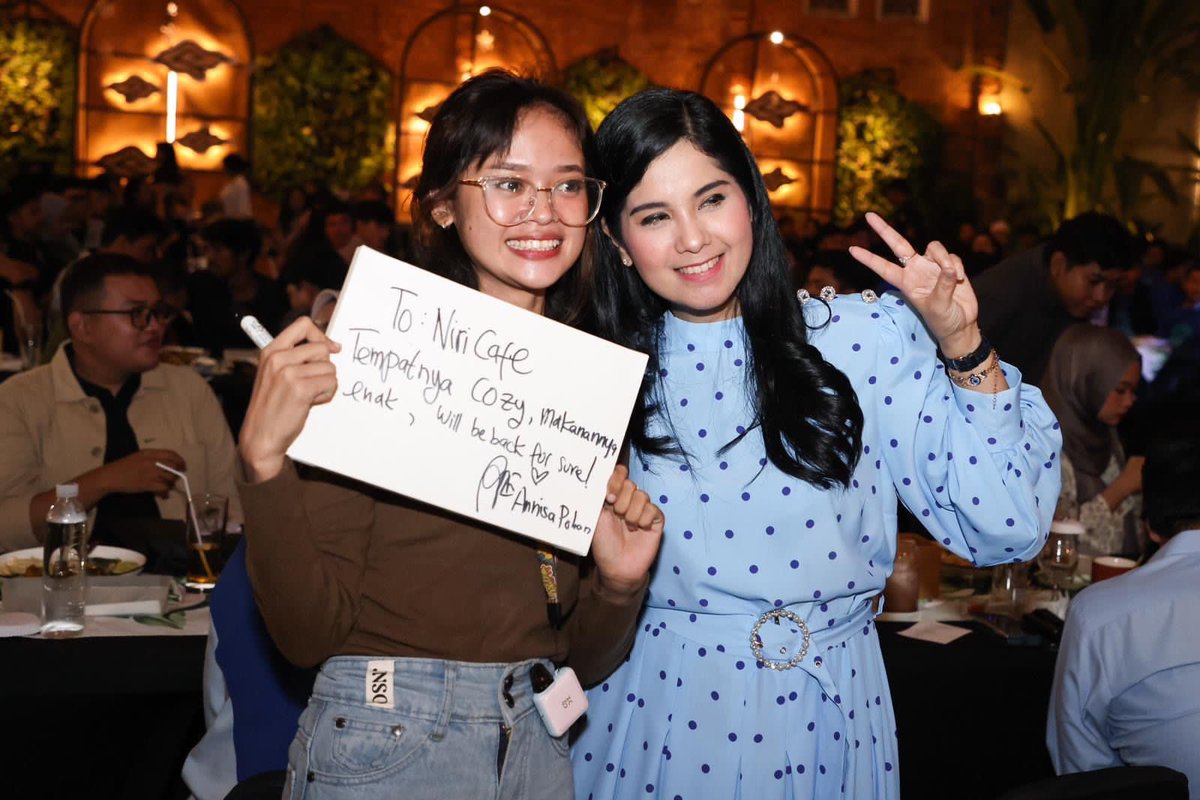 JatimDemokrat's tweet photo. Ngobrol Bareng Anak Muda Cirebon, Annisa Minta Gunakan Hak Suara di Pemilu 2024
#demokrat #partaidemokrat #annisapohan #srikandidemokrat #srikandi #demokratjatim #jawatimur #jatim https://t.co/R14rvER0sB