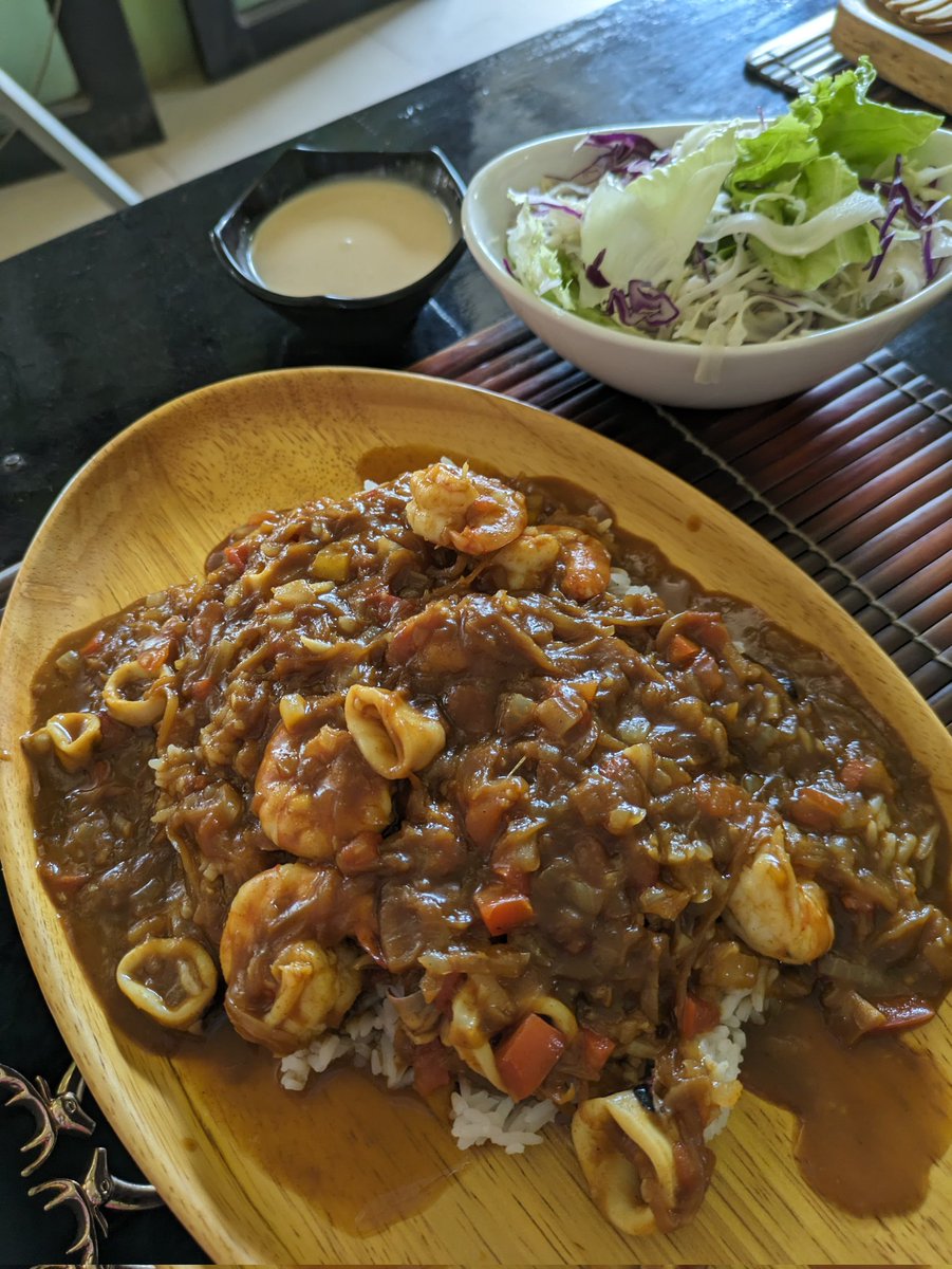 tottoeeotoko's tweet photo. 今日の昼ご飯
ワーカーさん四人引率してBTB日帰り出張
お昼はいつもの #HOCCAFE
やっぱりコスパは最高！
ごちそうさまでした。
合掌🙏 https://t.co/JLBnN03XWr