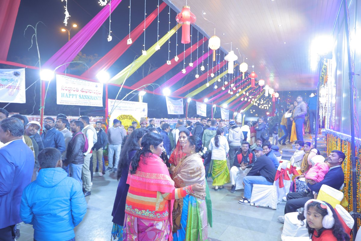 aaddelhi's tweet photo. 6/6 Thank you everyone for participation and making Sankranti Sambaralu 2024 a massive success.🥳💥💥✨

అందరికి సంక్రాంతి శుభాకాంక్షలు.☺️💐🙏

#sankrantifestival #Sankranthi2024 #AndhraAssociation #telugu
#culture #festival #association #delhi https://t.co/NhdD1nzuIK