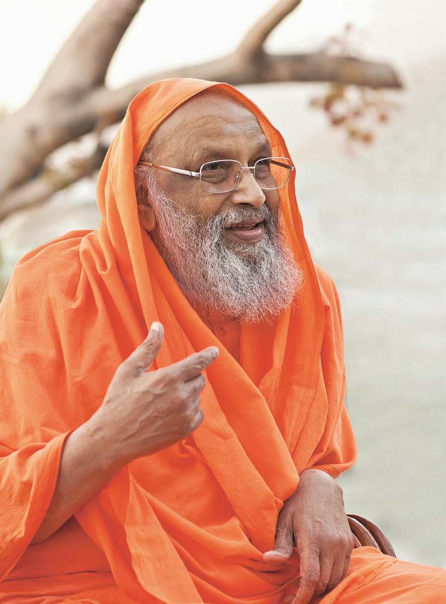 avrandpt's tweet photo. "We do not say there are many Gods or there is only one God. We say there is only God."
- Pujya Swami Dayananda Saraswati
#vedanta #thoughtfortheday #apirituality #spiritualawakening #arshavidyaparampara #arshavidya #swamidayanandasaraswati #selfknowledge #OnlyGod https://t.co/6hsAFEc3wt