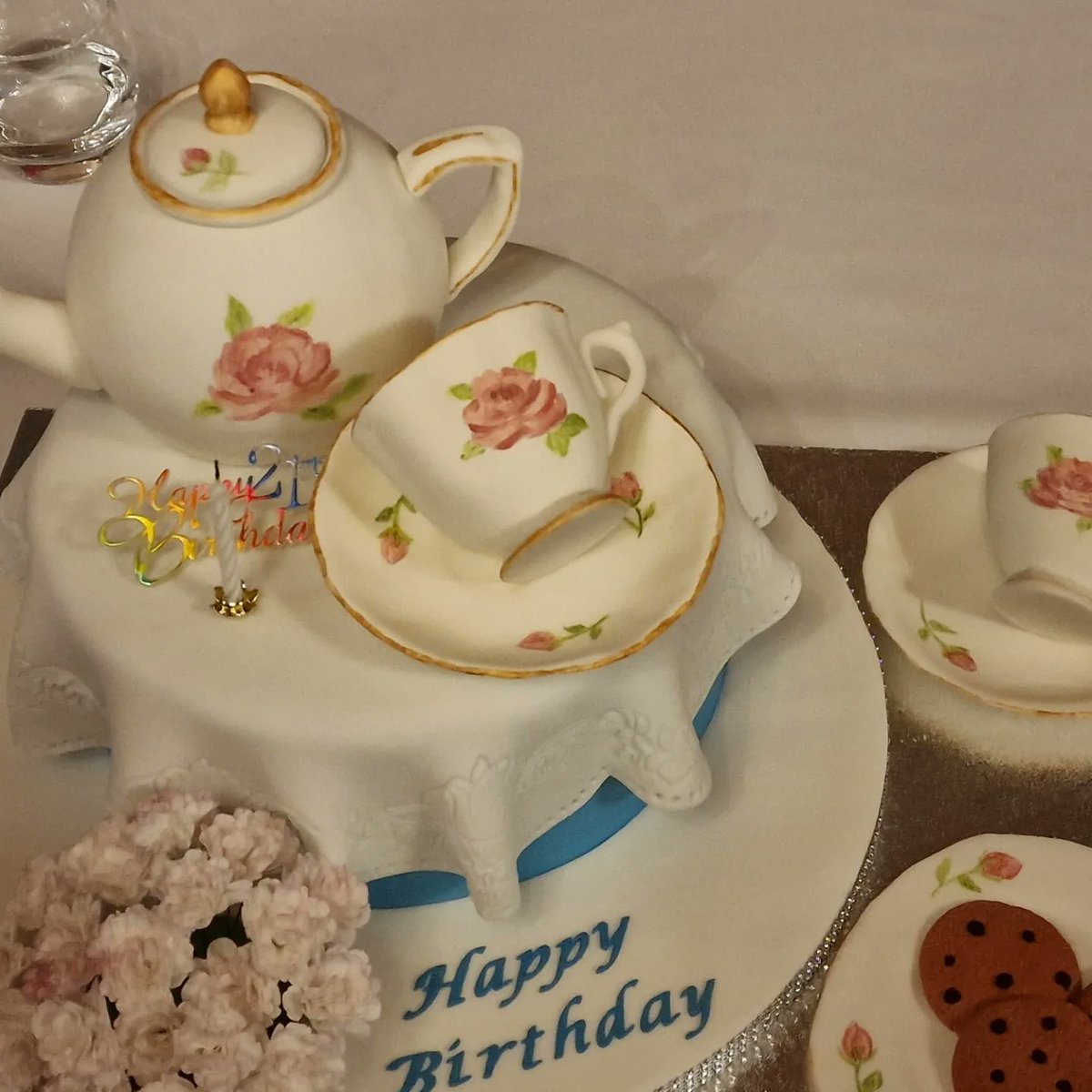 cobhamcakes's tweet photo. Thank you to everyone at @Handpickedhotel Woodlands Park, Cobham who helped make mum's big birthday celebrations on Saturday really special.  She loved the whole evening 😊. Service was excellent and the food was absolutely superb!! Thank you https://t.co/SrrwLhUkJn
