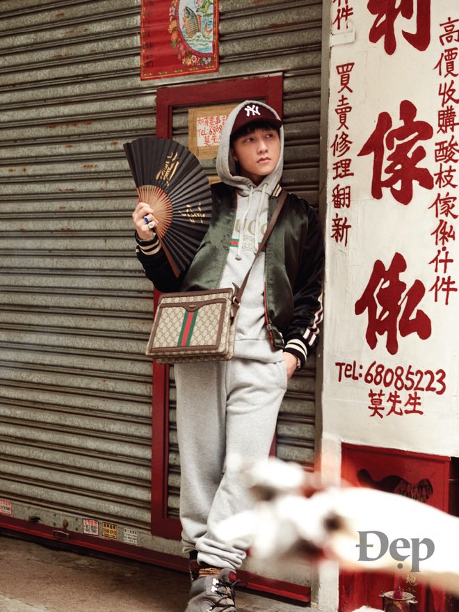 rainsky_mtp's tweet photo. Idol tôi không có gì ngoài Gucci 😀

#SonTungMTP #GUCCI #SonTungMTPxGUCCI https://t.co/CvVKNCQ1Wc