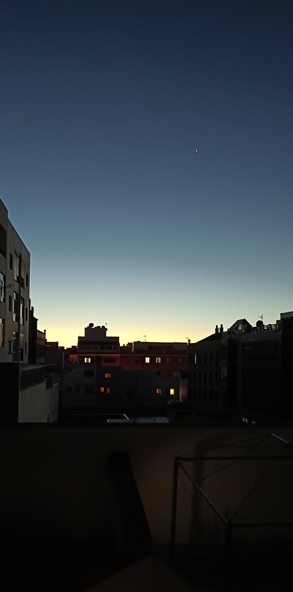 Amanece que no es poco

Buenos días ☀️