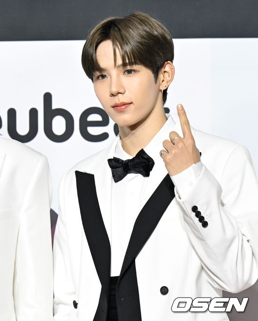 GDdw8ipbYAAm_PK?format=jpg&name=small