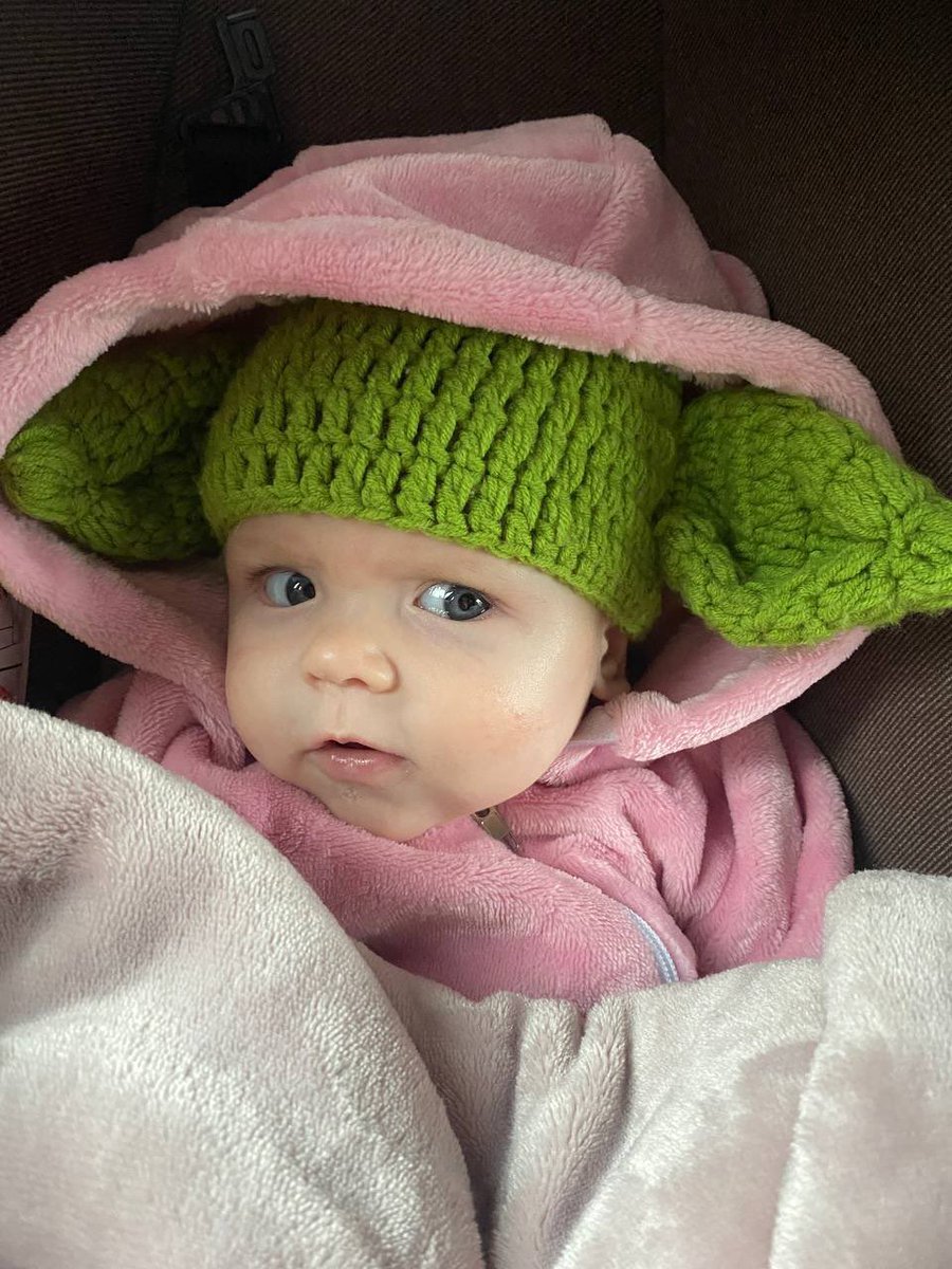 orlikiss's tweet photo. #StarWars #Yoda https://t.co/dFwT0SNA6o