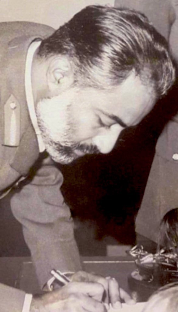 فَ🕯️ tweet media