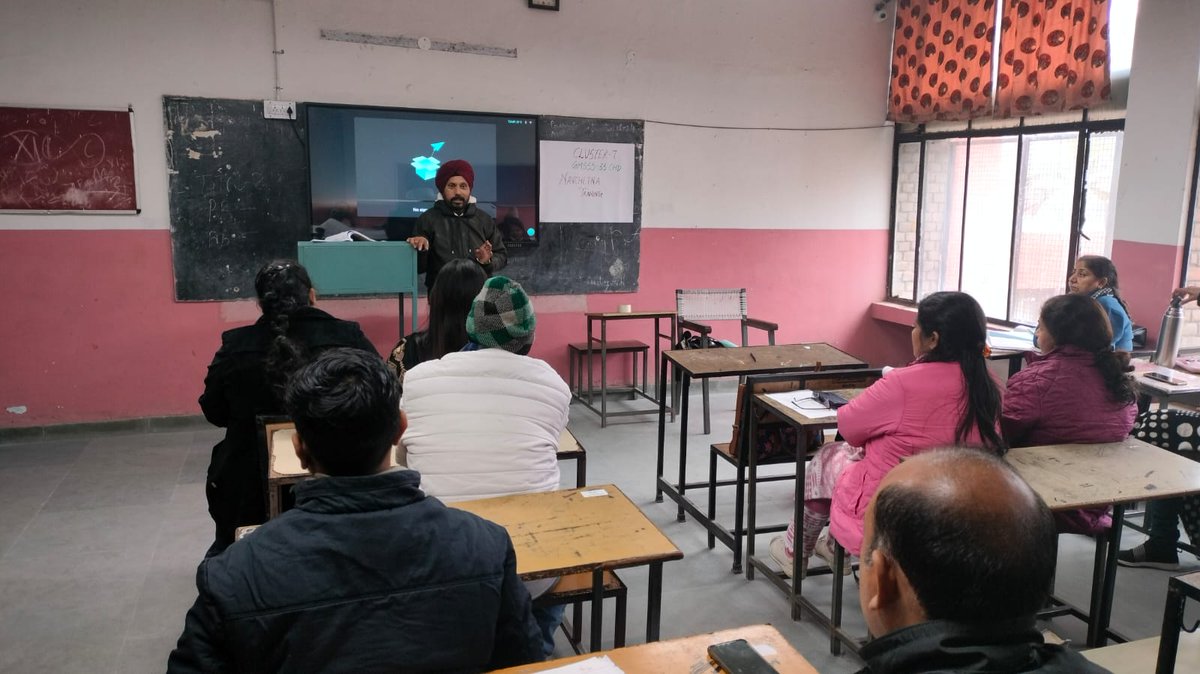 SchoolEduChd's tweet photo. Training for teachers on 'Navchetna' the science-based drug prevention programme for school children from classes 6-12. #Navchetna, A new consciousness on life skills and drug education for school children has been launched by
@EduMinOfIndia
@MSJEGOI.
This training program is in association @SCERTCHD_32 will equip teachers to enlighten parents and students towards the menace of drugs.
@PMOIndia
@Annapurna4BJP
@ianuragthakur
@PIB_India
@PIBChandigarh