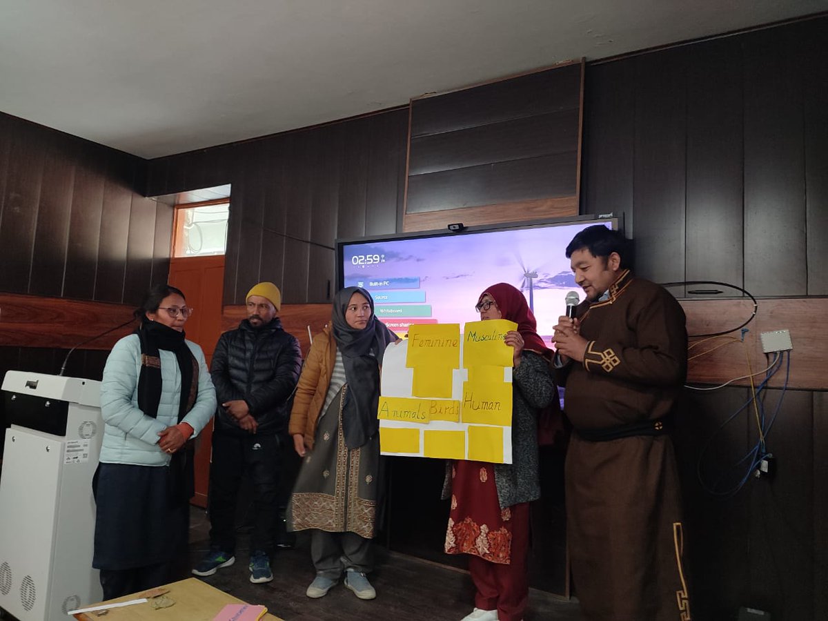 DietKargil's tweet image. Third session of winter training program for #Fondationallevel teachers, #Chiktanzone concluded, 48 teachers oriented with #playbased pedagogy. @DIPR_Kargil @DIPR_Leh @dse_ladakh @prasarbharti @LAHDC_Kgl @dc_Kgl @ncteDelhi