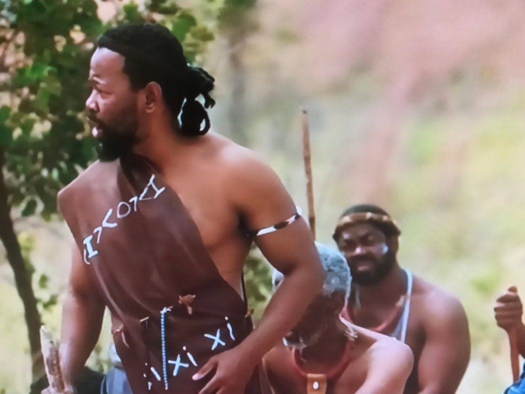 ArtsRusi's tweet photo. You are invited

Our not so good King Longamo is getting married tonight,come all @20h30 on 1Magic.

He is expecting it to be a big extravagant event🙄😏

Asazi ke, Sobona khona Jola oMkhulu🤷🏿‍♀️

#1802LoveDefiesTime
#1Magic https://t.co/ZKFskE6kaP