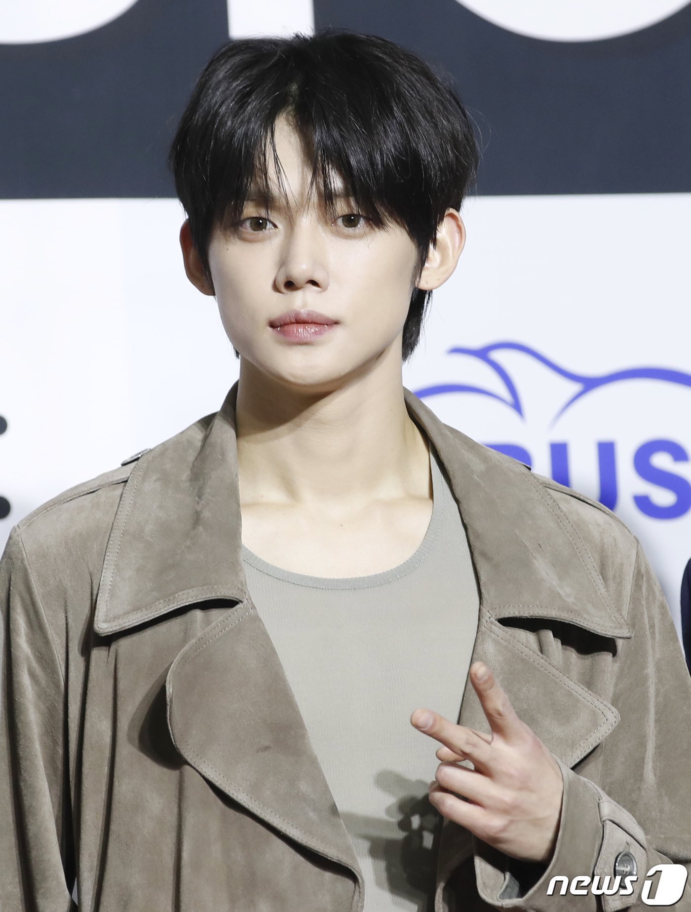 GDdyAIEagAAdeki?format=jpg&name=large