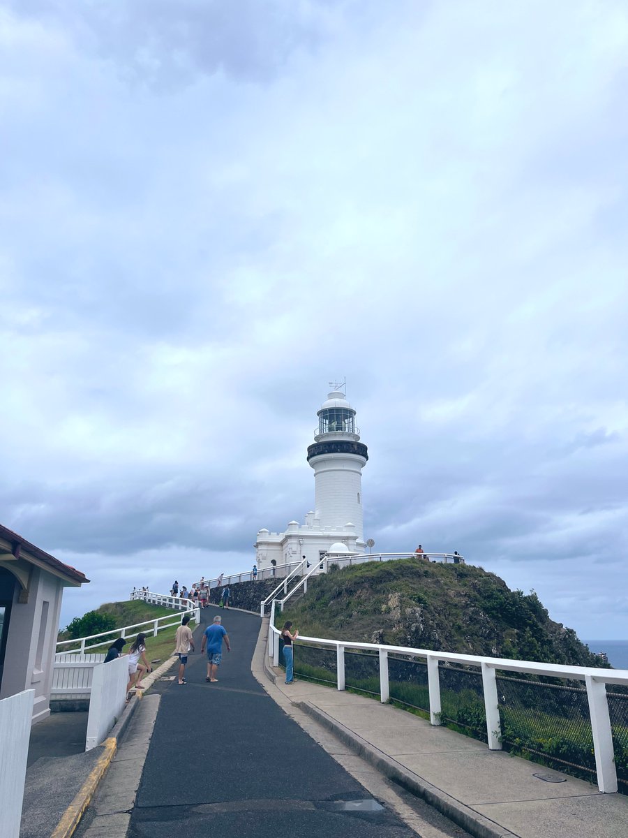 mi0132493560396's tweet photo. 3月にライブの予定が入りそうで帰国かもってなって、残り2ヶ月くらい違う都市に移動しようかめちゃくちゃ悩んでた...ビザも残り少ないし仕事探すの大変かなって思って🫠
ニュージーランドとカナダを7月までに入国しないとって考えたらNZに今入っとく説がでてきたかも🤔🇳🇿 https://t.co/NM92CyPdZ3