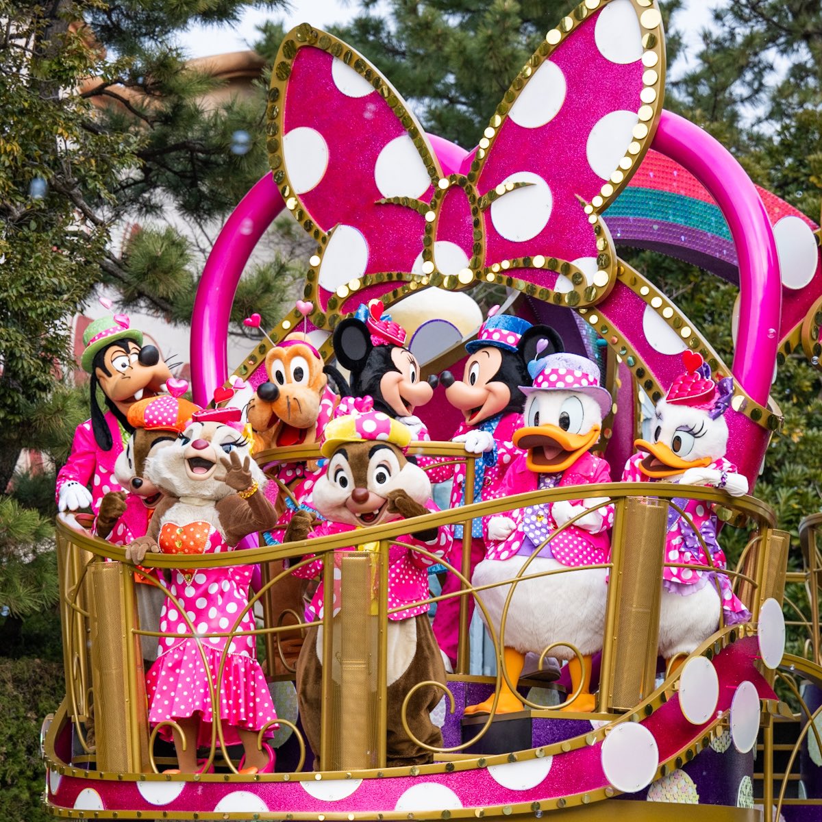 MezzoMikiD's tweet photo. 本日の東京ディズニーランド
「ミニー@ファンダーランド」☆
https://t.co/GWwoeNgS3F https://t.co/4x6m34aLCI