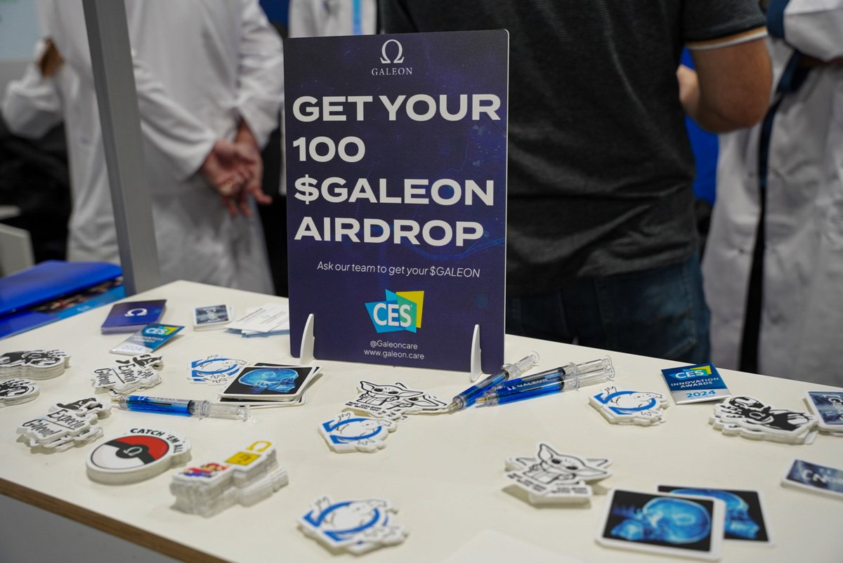 GaleonCare's tweet image. 📸Picture time with the @GaleonCare team and French @auvergnerhalpes VP Stéphanie Pernod who cheered us on the @LaFrenchTech floor.

Stop by, we will be happy to discuss about our #healthcare #blockchainsystem. 🌐🥼