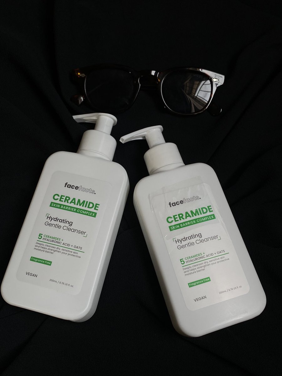 skinindulgence1's tweet photo. Face facts Ceramide Gel Cleanser. This  hydrating gel helps deeply cleanse even the most dry and sensitive skin. Formulated with skin barrier complex of 5 Ceramides, moisture-locking Hyaluronic Acid, hydrating Glycerin and skin soothing Oats
🏷️ 7,000 https://t.co/mrLc5AUsb7