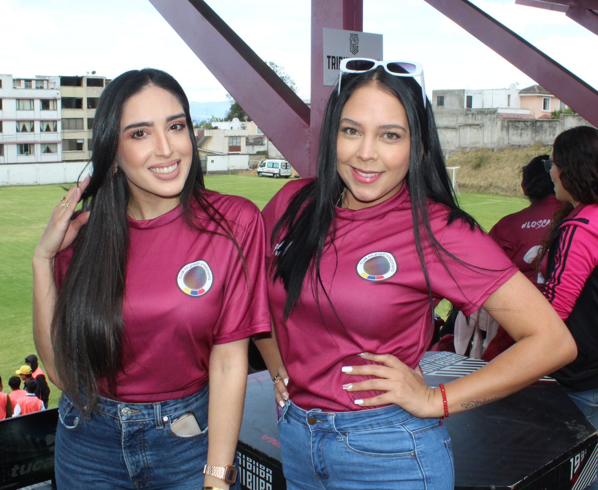 marinhoparedes's tweet image. #Postales
El color del fútbol, hinchas del equipo #Vinotinto de segunda categoría de Pichincha. #AFNA #FutbolPichincha #FEF