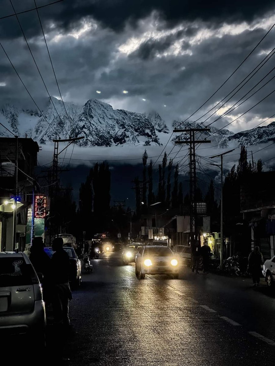 PakistanJannatt's tweet image. Night view of Skardu valley