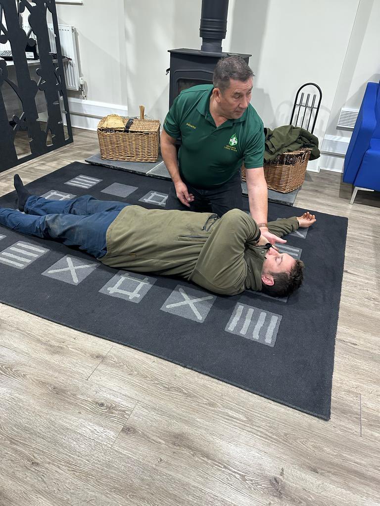 DKSLimited's tweet photo. From bandages to branches - our team have been levelling up recently with first aid and tree survey training ⛑️🌳

#trainingdays #staffdevelopment https://t.co/dmRXpQ6LXz