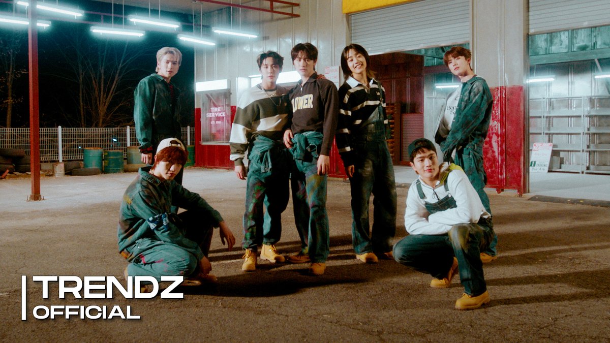 TRENDZ_OFFCL's tweet photo. [TRENDZ]

Special Single
‘위로위로 (Go Up)’ Official Video
🆙https://t.co/sbBlo1LPTx

#TRENDZ #트렌드지
#위로위로 #GoUp 
#트지_위로위로 #TZ_GoUp https://t.co/Je1FhqREF9