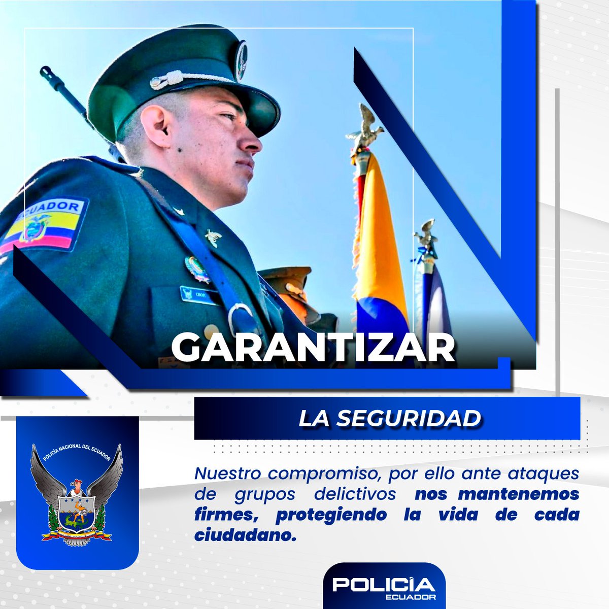 PoliciaEcuador's tweet photo. PROTEGEMOS NUESTRO PAÍS 🇪🇨

La @PoliciaEcuador está desplegada en todo el territorio nacional, contrarrestando las amenazas terroristas que afectan la paz de nuestros ciudadanos.

Estamos al pie de la lucha, manteniendo nuestro #CompromisoInquebrantable de garantizar y mantener la #SeguridadCiudadana.

#ServirYProteger