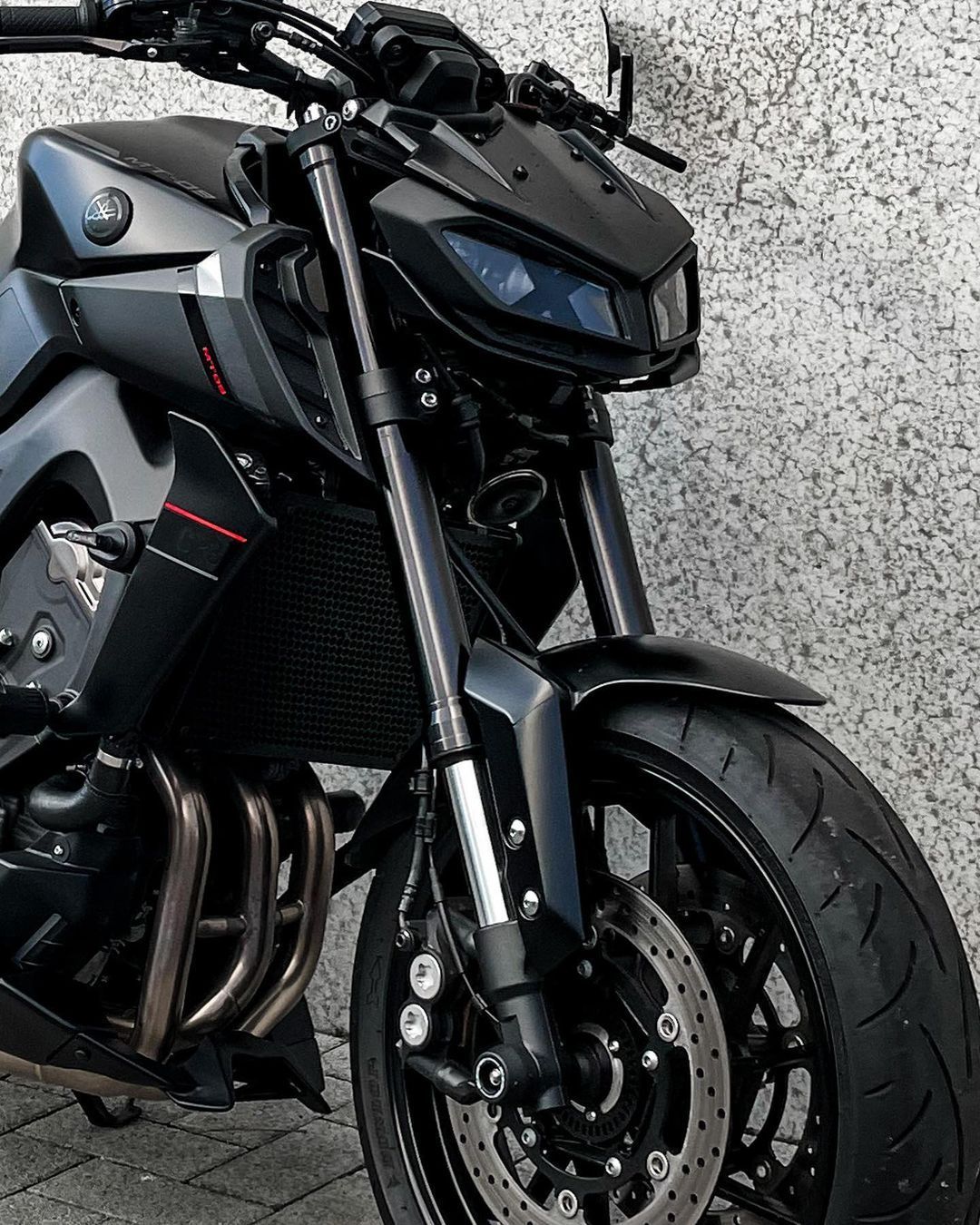 Yamaha mt 09 black online