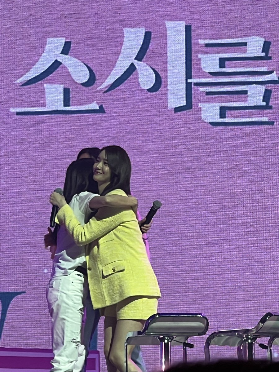 yeuminhem_ss's tweet photo. Up cho mn biết mình vẫn đu Gái 😂 https://t.co/IleSHmzRde