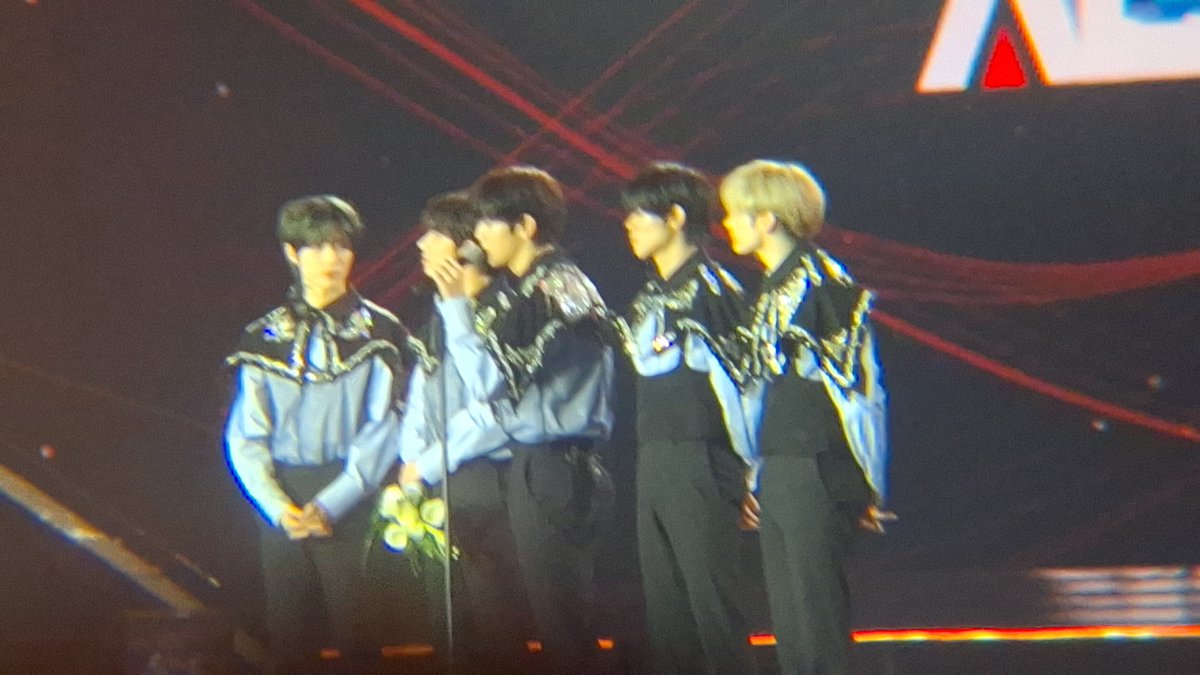 rengkkyu's tweet image. 240110 써클차트 뮤직어워즈

올해의 앨범상 투바투 수상

#CIRCLECHART #써클차트 #써클차트뮤직어워즈2023
#TXT #투모로우바이투게더 
#TOMORROW_X_TOGETHER
#투바투