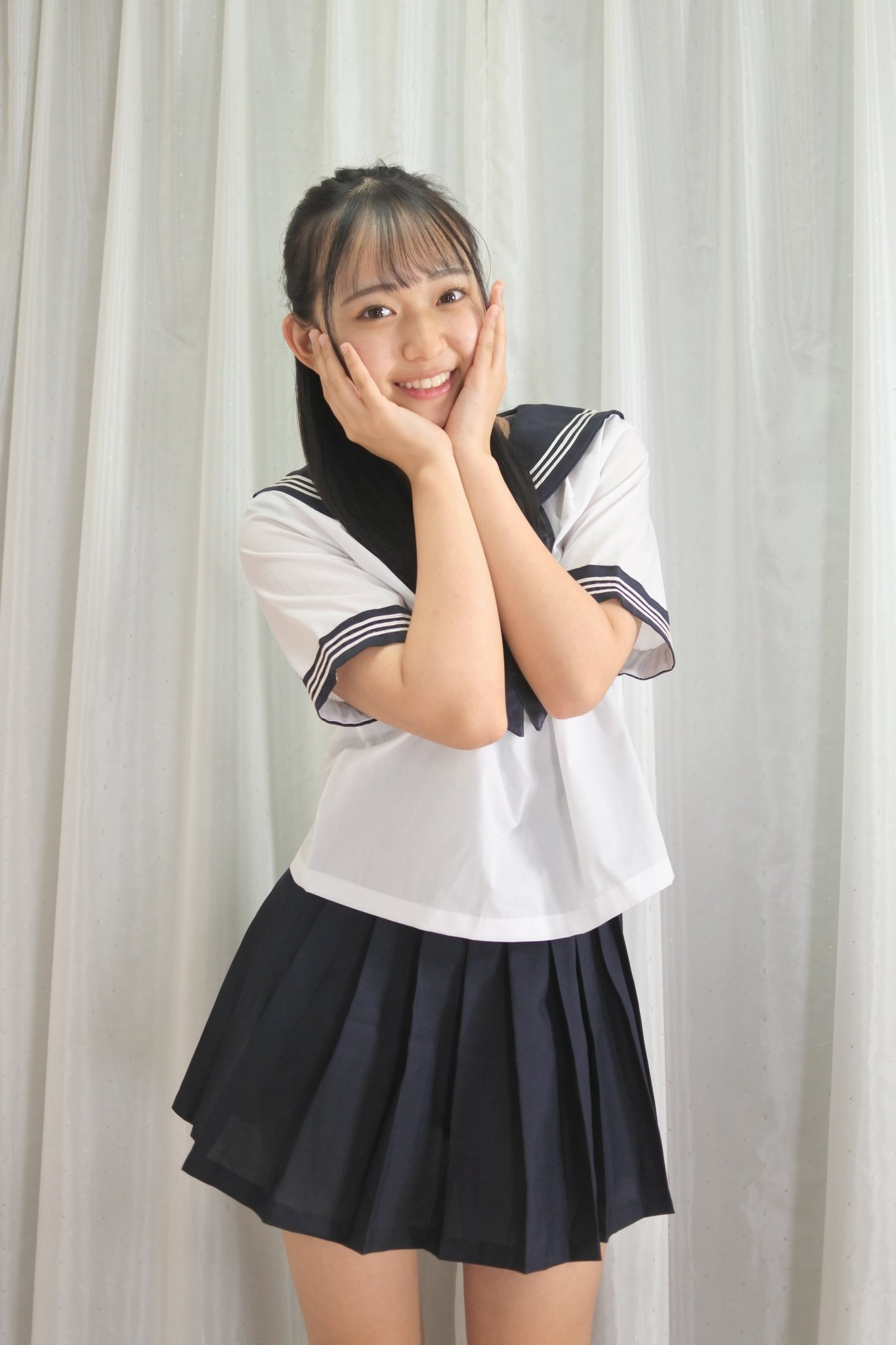 クリームマンスジ 