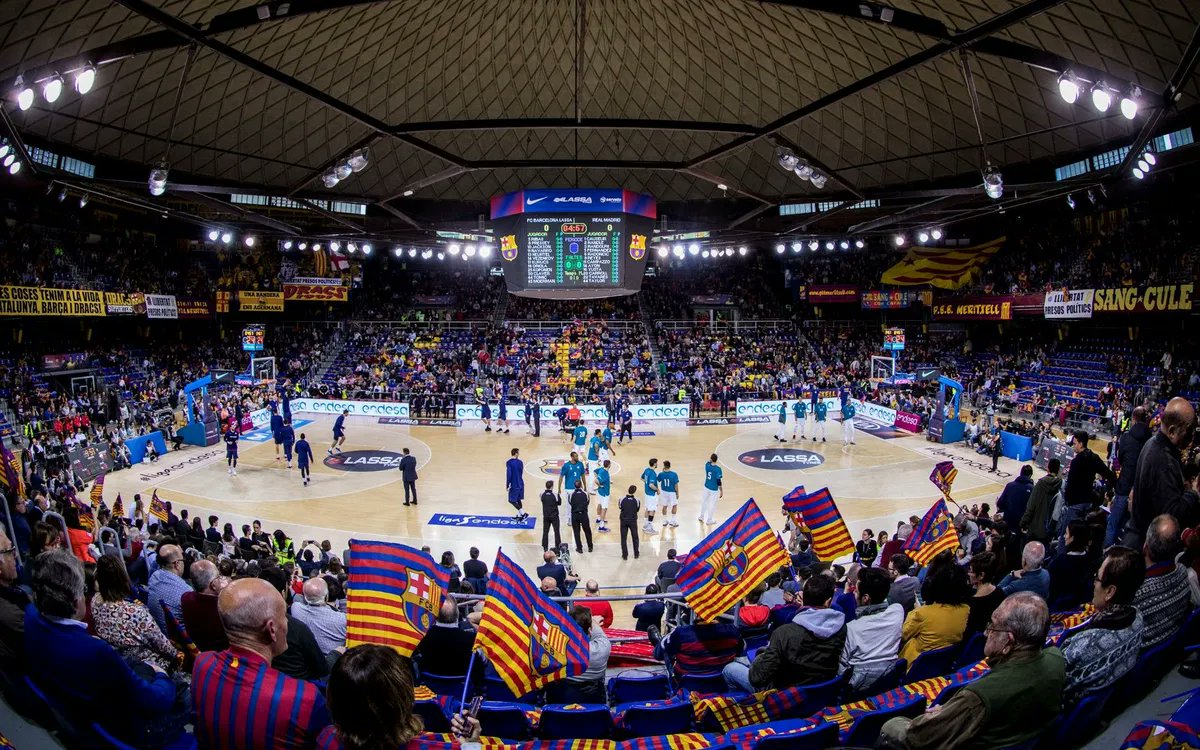 Baskonia's tweet photo. 📍 Vitoria-Gasteiz, un referente a nivel continental

La cuarta ciudad de Europa, después de Barcelona, Atenas y El Pireo, en llegar a albergar 300 partidos de @EuroLeague 👏

#GoazenBaskonia https://t.co/jjQysNnKwA