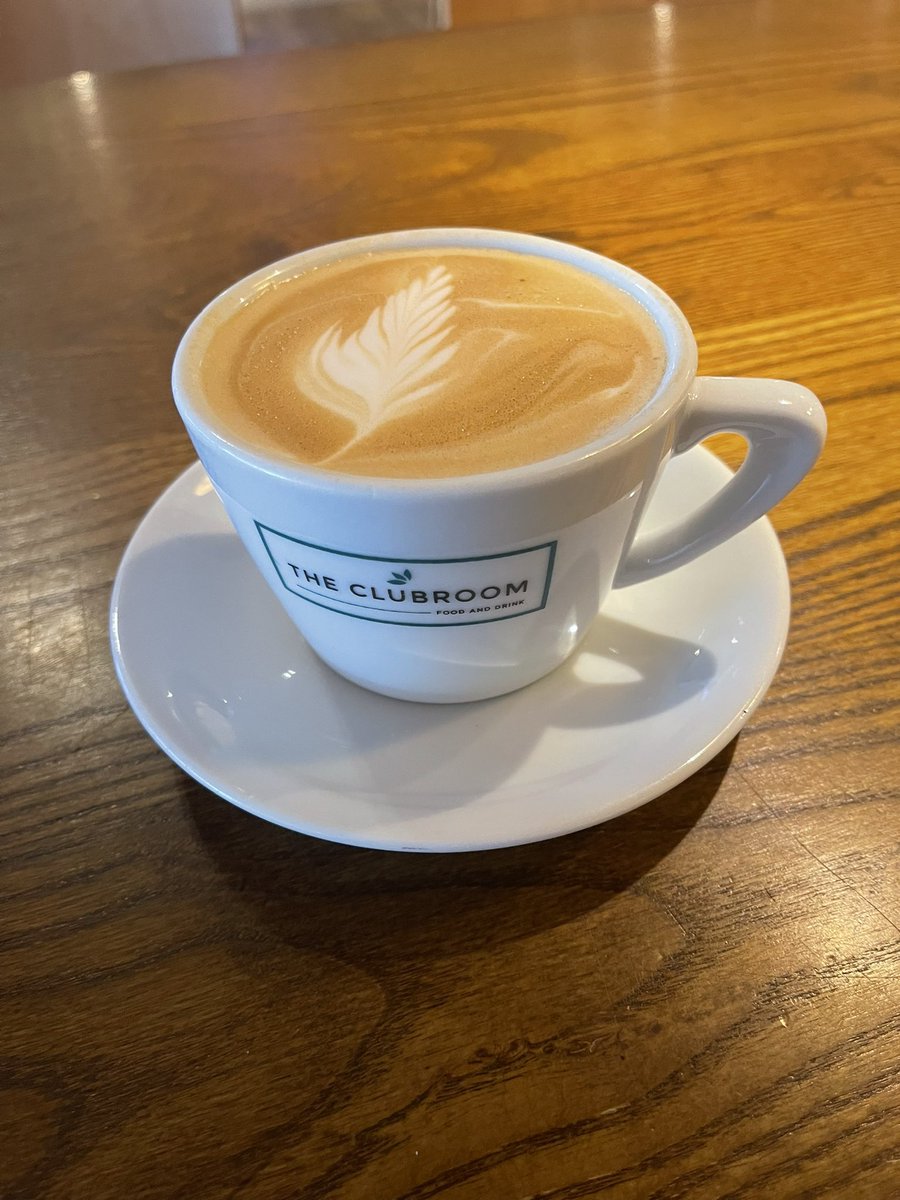 JCWillsProbate's tweet image. First workout of 2024, which was more like an extended warm up, was followed by a Jodie Flat White, the best coffee money can buy, JCx
#DavidLloyd #FlatWhite #FirstWorkout #reward