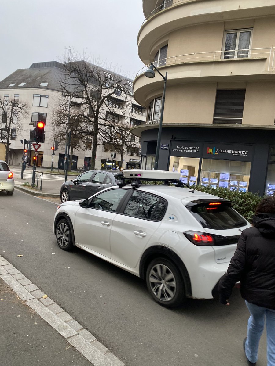 Philleray's tweet image. Ce véhicule peut scanner 12000 véhicules en stationnement en une seul journée. #LAPI la sulfateuse à PV est arrivé à #Rennes