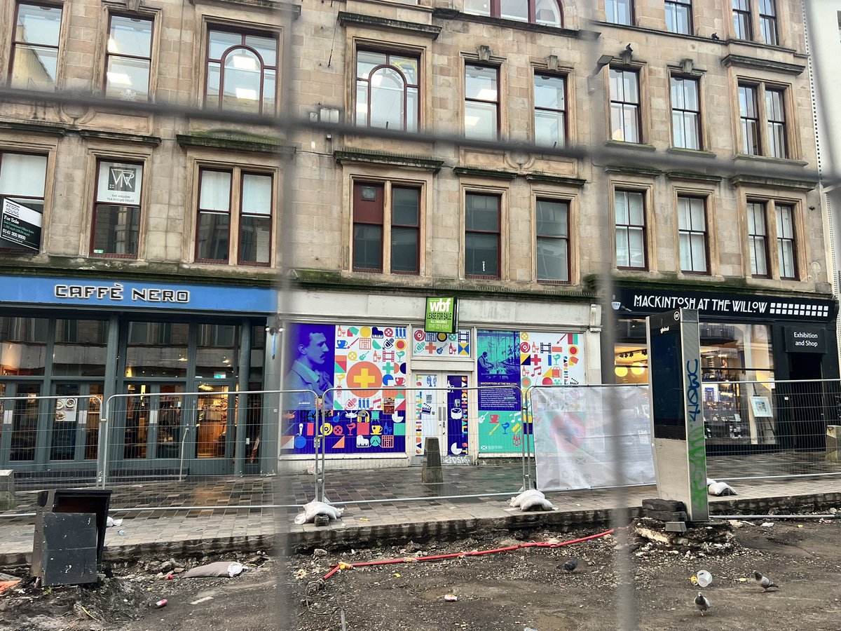 scothospgroup's tweet image. Such a sad sight to see Sauchiehall St in Glasgow in such a mess. Boarded up shops, with “to rent” signs everywhere. 

Not an attractive site for anyone visiting this glorious city that was always known for its vibrant life and culture