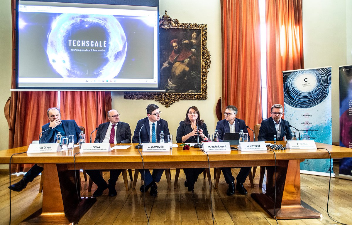 CatrinUP's tweet image. CATRIN @UPOlomouc, @CEITEC_Brno @VUTvBrne and @UniKarlova working on the #TECHSCALE project focusing on material development through single-atom engineering. We proudly presented our project at a ceremony in Prague yesterday. @FutureEnergyLab
🔍catrin.com/news/single-at…