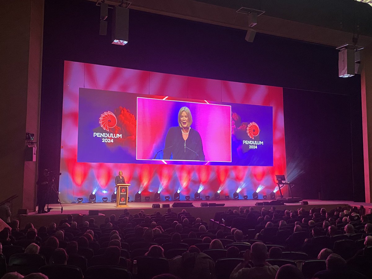Galway_Races's tweet photo. READY TO LISTEN & LEARN ๐ง ๐งฝ
๐ @PendulumSummit ๐ฎ๐ช
#PendulumSummit2024 https://t.co/gvhuuAiRs4
