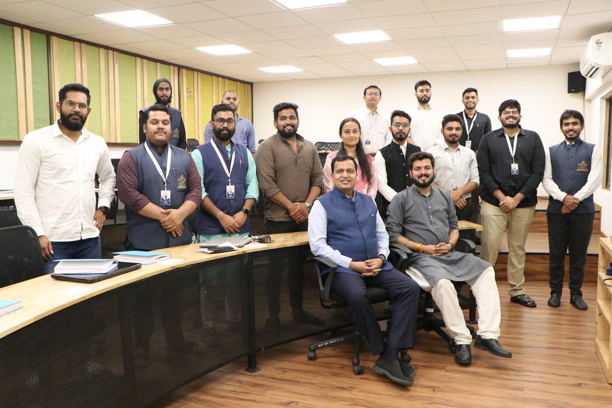 Shri Vaibhav Dange (@vaibhav_74 ) took sessions on Public Policy, Highlights of India’s Infra Policy and Case Studies : Infra Projects for students of @iidlpgp