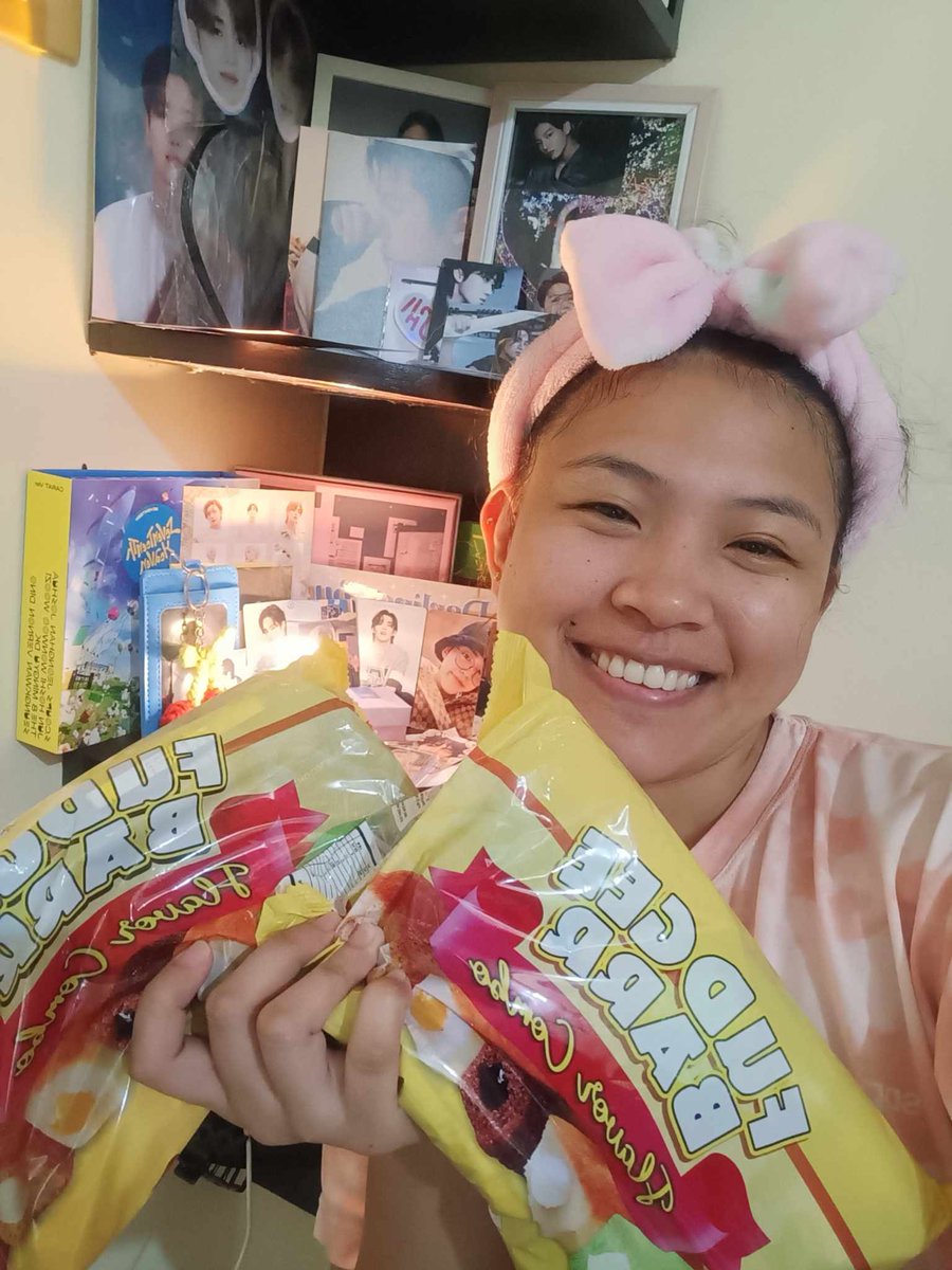 abievasco's tweet photo. @FudgeeBarr_PH
Baka gusto nyo naman ako ipanalo, di pko nanaralo sa raffle hahahahaha. 

#FudgeeBarrxSEVENTEEN 
#FOLLOW_TO_BULACAN https://t.co/Uvx2ZwUW0u