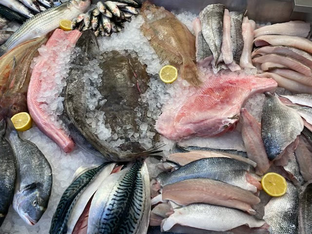 cornallsseafood's tweet photo. We're back! Plenty of beautiful, fresh produce available today. Come &amp; find us in Shrewsbury Market Hall🦀🦞🐠🐙 @markethallshrew https://t.co/tqy92wXn2v