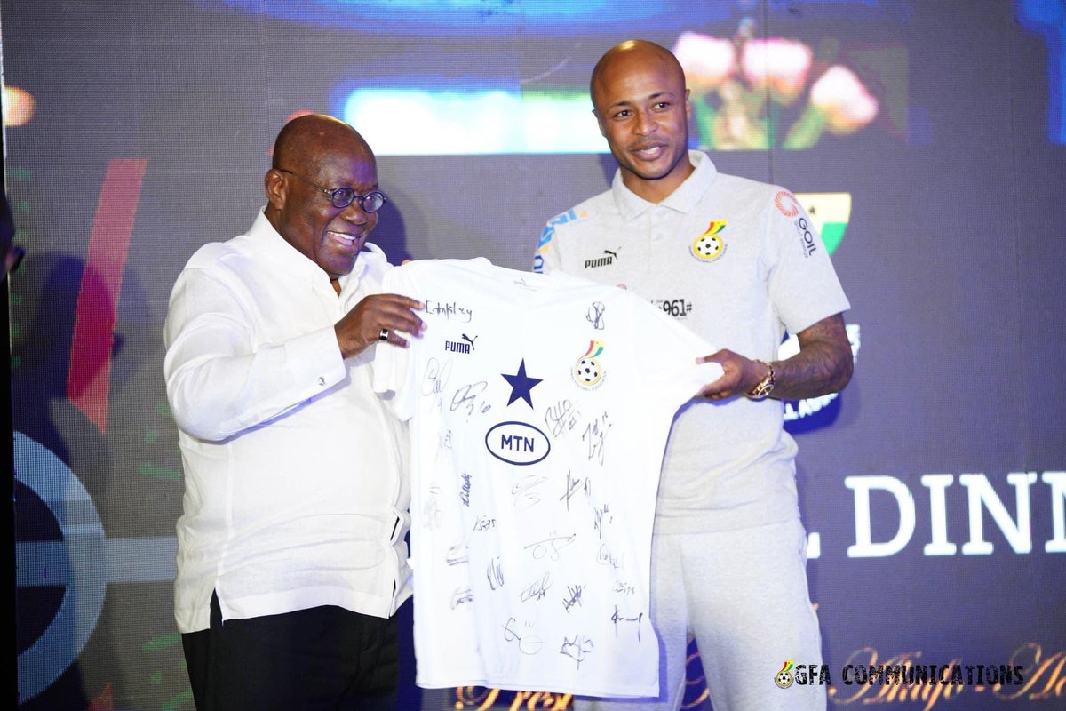 billdodzi's tweet photo. “Go and do well” - Nana Addo to Stars https://t.co/52LOBAnuxB