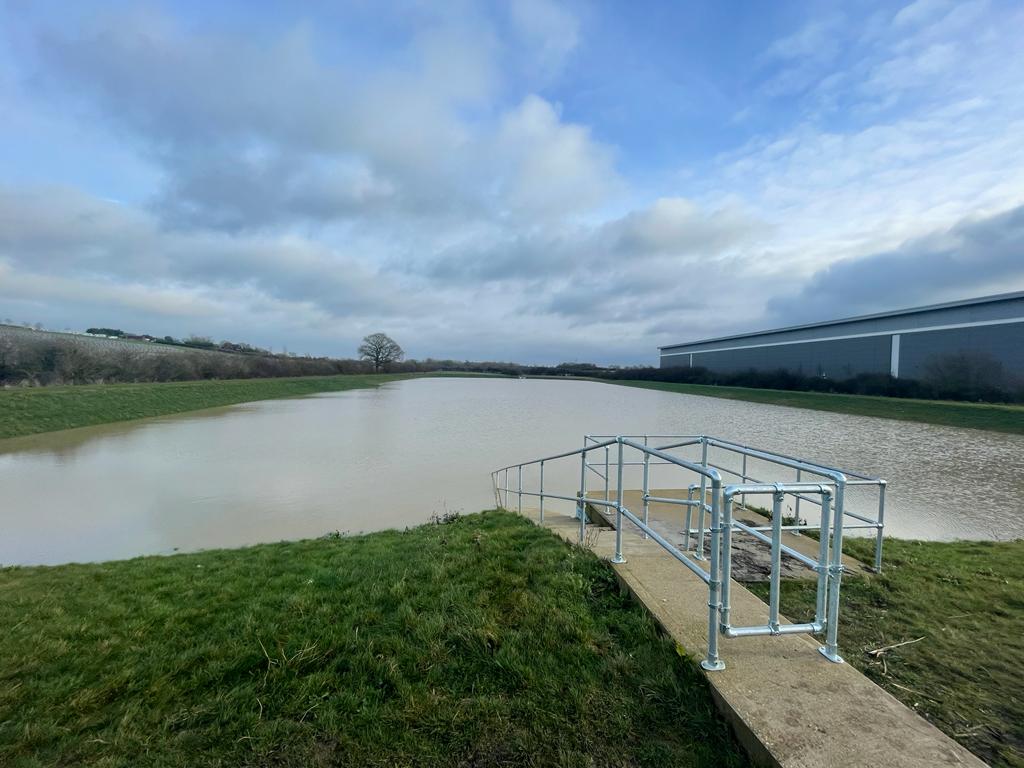 Eggington Brook Flood Storage Reservoir last week during #StormHenk The Reservoir stores run off and gradually releases it over an extended period of time to protect the South-East side of Leighton Buzzard, including Cherry Court Way Ind Est before joining the Clipstone Brook. 🌧️