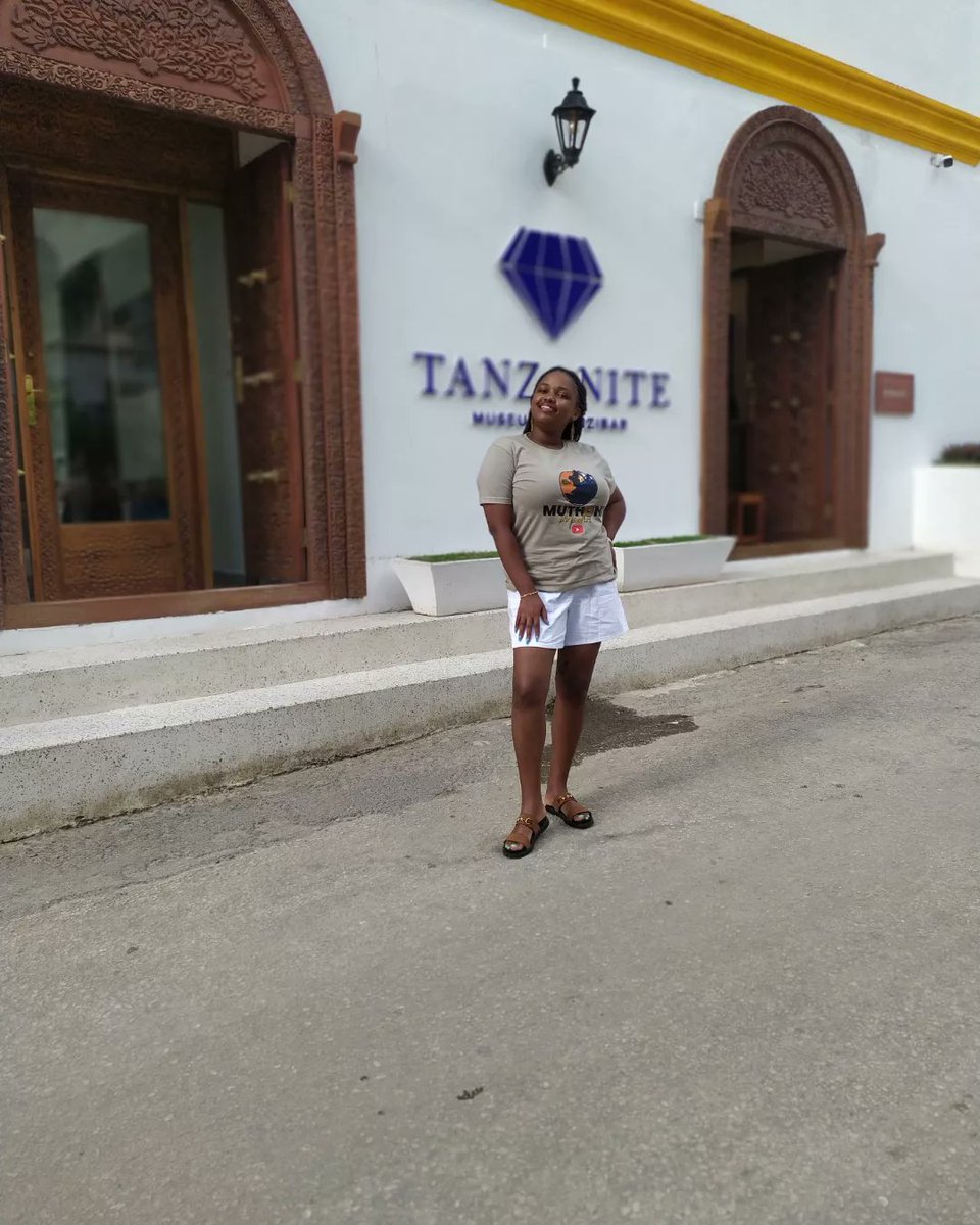 MuthoniMsafiri's tweet photo. Good afternoon from the land of all original and rich spices 🥰💃.
We did a thing! We crossed Zanzibar off the bucket list, a dream come true ngl and happy to share the experience with y'all ❤️.Link:
https://t.co/ddxxdf4M7g 

#MuthoniMsafiri https://t.co/pEO2ukp8YS