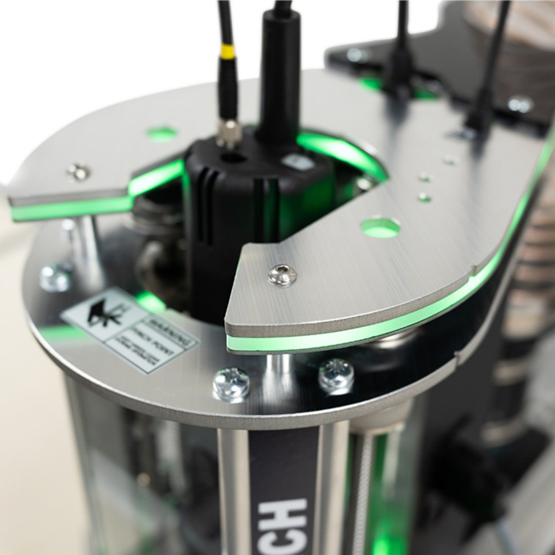 yetitool's tweet image. Illuminate success in every project with SmartBench PrecisionPro X – the industrial powerhouse designed for your manufacturing needs. 💡 Featuring cutting-edge BigFoot lights for seamless status monitoring. Upgrade your workspace game today! 🔧🏗️

#cncrouter #yetitool #cncmachine