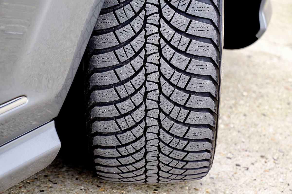 motorpuntoes's tweet photo. #Coches | Yo siempre montaba neumáticos de verano en mi coche. Hasta que probé unos All Season, y ahora no quiero otros.

https://t.co/OHXQ0Y5TLU

#Consejos #Neumáticos #AllSeason #4Estaciones https://t.co/yCSqYW8B4X