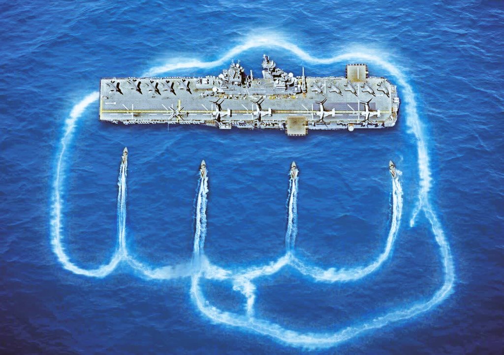 Lailafatimeh's tweet photo. The new hunting of Yemenis 🇾🇪 in the Red Sea
This incident took place 50 miles west of Hodeida port in Yemen. Eyewitnesses in the coastal city of Al-Mokha in the west of #Taez reported hearing the sounds of explosions in the depths of the #RedSea. 🔻 https://t.co/jxGv9H2LEf