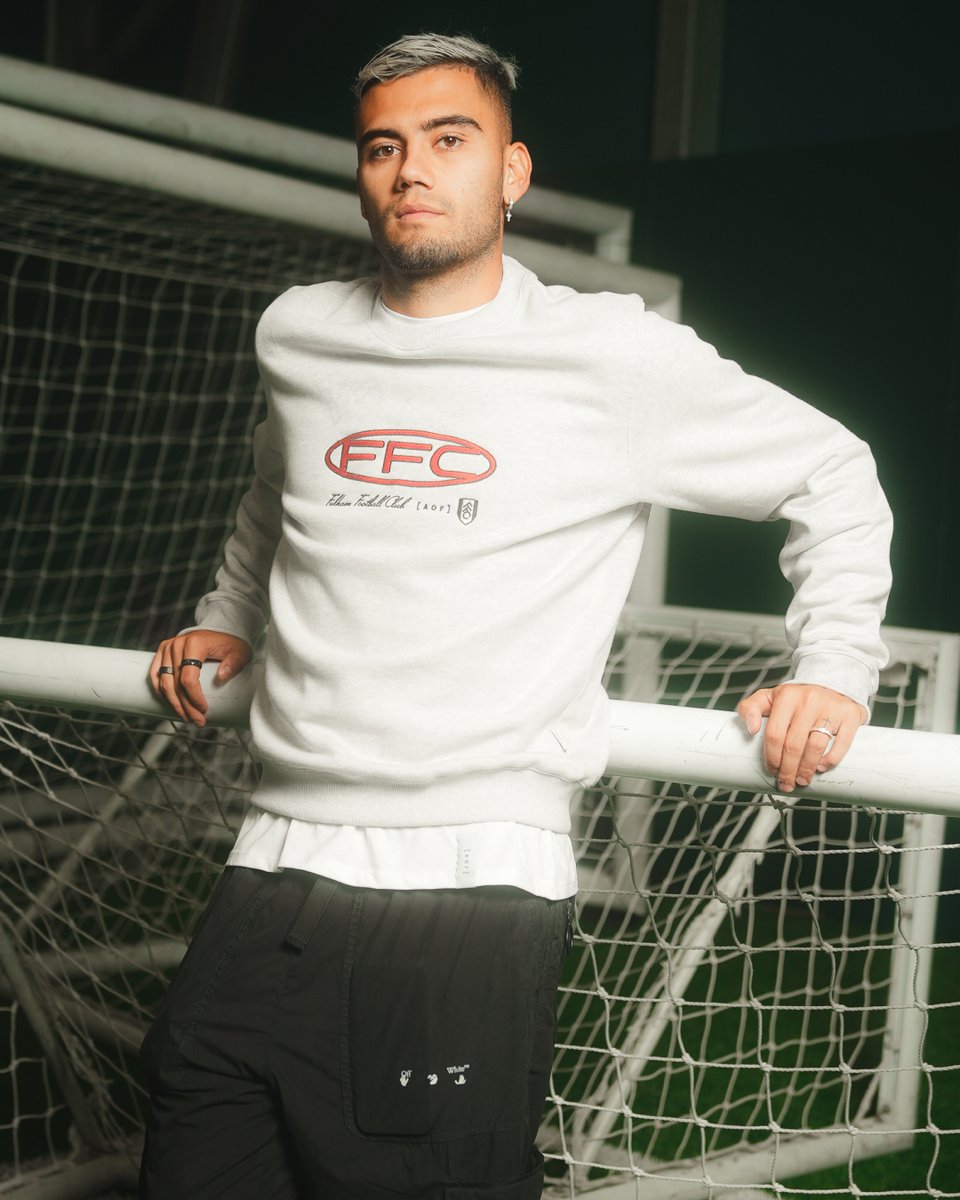 Art_of_Football's tweet photo. AOF x @FulhamFC "FFC Sweat" is on sale now! Grab yourself a bargain! 🤍🖤 #FFC https://t.co/gBgMVPwgpk