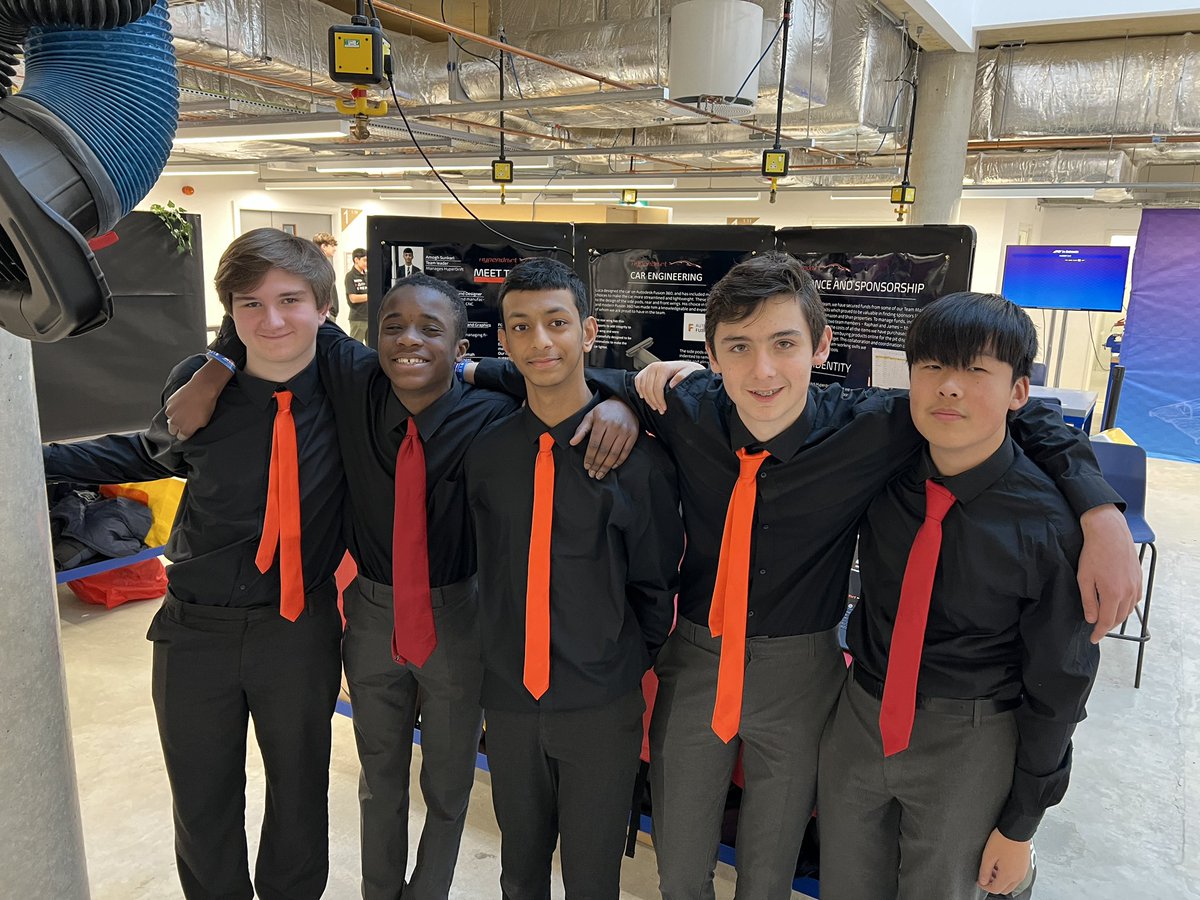 WGSBDesignTech's tweet image. Team Hyperdrift all ready to go! @wilmingtonboys