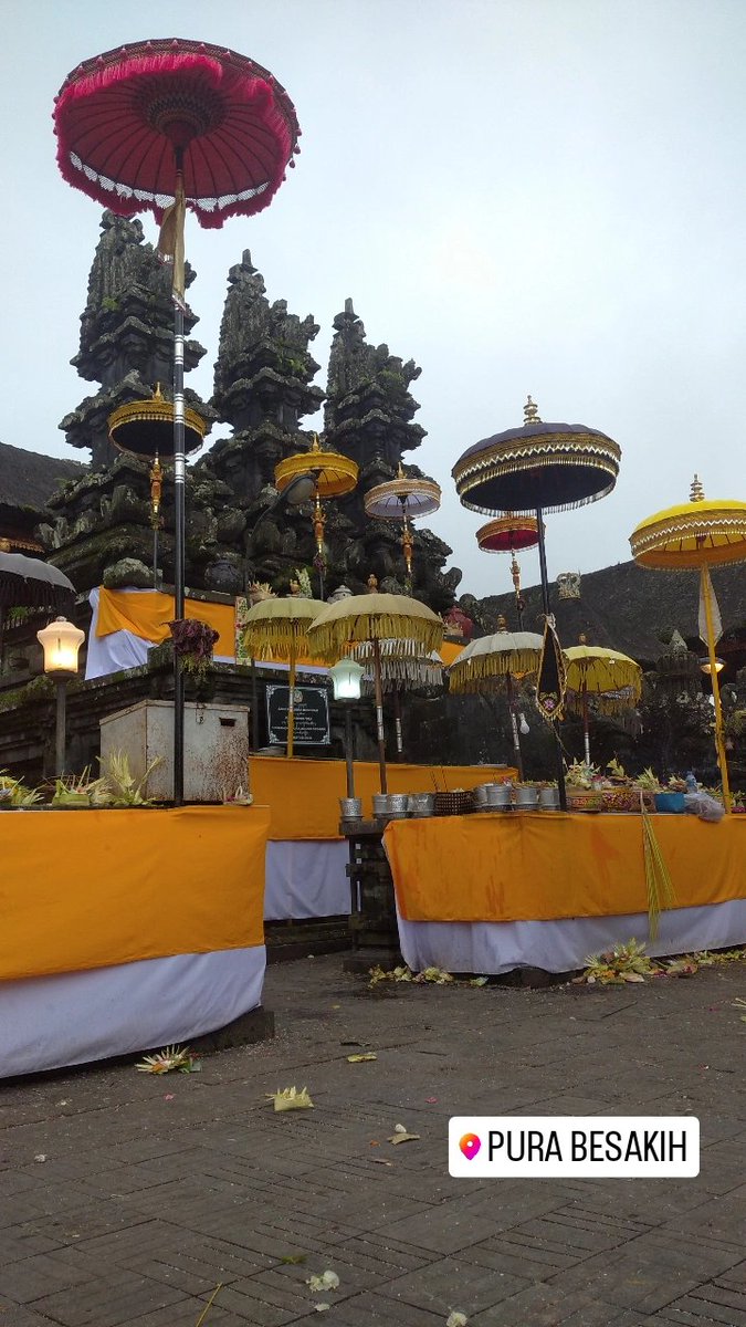 kamalacempaka's tweet photo. Rahajeng Tilem๐ธ
.
.
.
.
๐Pura Besakih, Karangasem
#balinese
#bali
#worship
#culture
#tilem https://t.co/bczWQZ8KY9