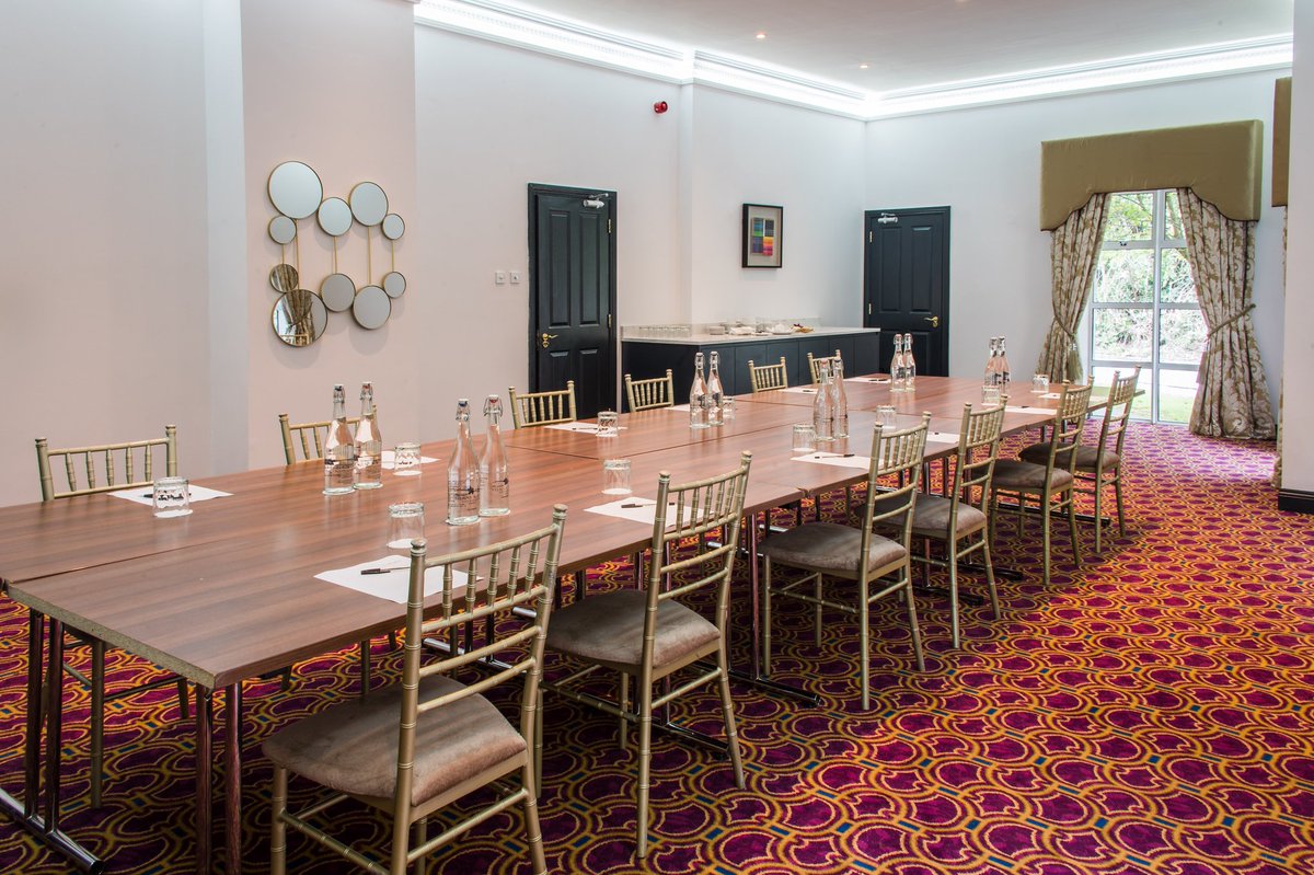 Get Q1 off to the right start with our meeting and conference facilities at Cork's Vienna Woods 🤝
World class facilities right in the heart of Cork, with onsite free parking and only 10 mins from the city centre 📍Book online at reservations@viennawoodshotel.com #january2024